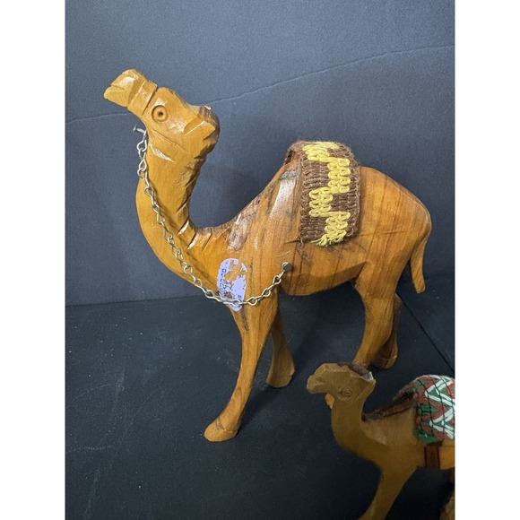 2 Vintage Hand Carved Olive Wood Wooden Camels Carving Figurine Sculpture - Picture 2 of 7